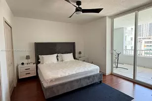 170 SE 14th St, Miami, FL 33131 - Photo 15