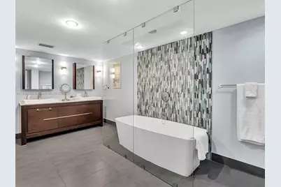 6423 Collins Ave #409, Miami Beach, FL 33141 - Photo 41