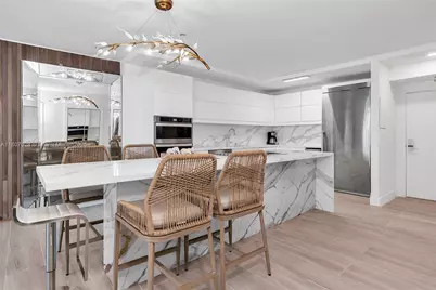 2301 Collins Ave #1019, Miami Beach, FL 33139 - Photo 7