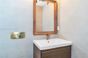 2301 Collins Ave, Miami Beach, FL 33139 - Photo 33