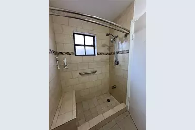 10075 NW 129th Ter, Hialeah Gardens, FL 33018 - Photo 9