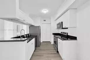 17150 N Bay Rd, Sunny Isles Beach, FL 33160 - Photo 11