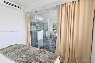 401 Ocean Dr, Miami Beach, FL 33139 - Photo 9