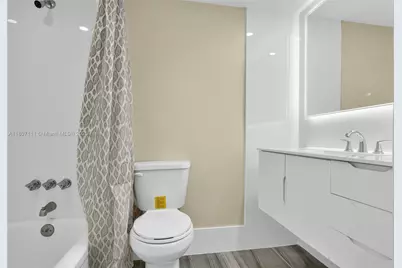 100 Ashbury Rd #103, Hollywood, FL 33024 - Photo 13
