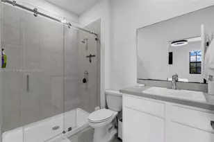 617 SW 11th St, Florida City, FL 33034 - Photo 17