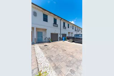 617 SW 11th St, Florida City, FL 33034 - Photo 21