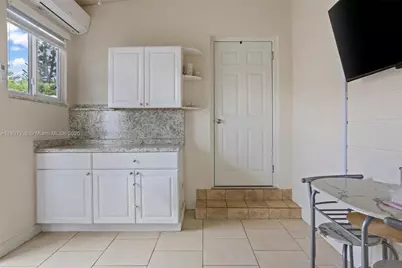 881 NW 177th Ter, Miami Gardens, FL 33169 - Photo 15