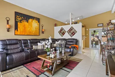 881 NW 177th Ter, Miami Gardens, FL 33169 - Photo 3