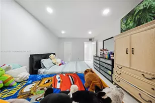 140 Royal Palm Rd, Hialeah Gardens, FL 33016 - Photo 11