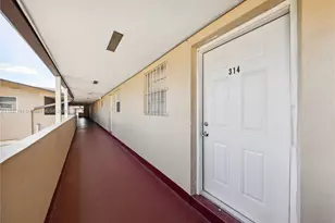 140 Royal Palm Rd, Hialeah Gardens, FL 33016 - Photo 7