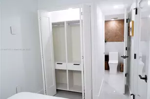 5701 Collins Ave, Miami Beach, FL 33140 - Photo 39