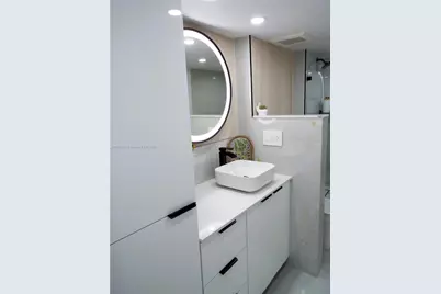 5701 Collins Ave #1619, Miami Beach, FL 33140 - Photo 27