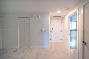 16385 Biscayne Blvd, North Miami Beach, FL 33160 - Photo 13