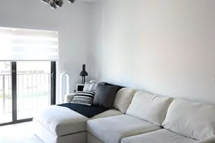 8201 NW 41st St, Doral, FL 33166 - Photo 13