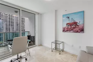 41 SE 5th St, Miami, FL 33131 - Photo 37