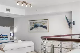 41 SE 5th St, Miami, FL 33131 - Photo 29