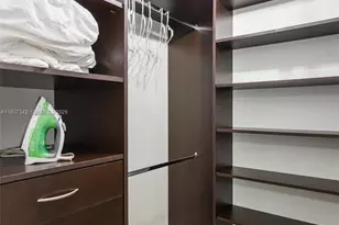 41 SE 5th St, Miami, FL 33131 - Photo 31