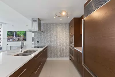 495 Brickell Ave #2304, Miami, FL 33131 - Photo 17