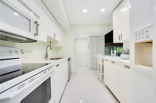 19412 NE 26th Ave, Miami, FL 33180 - Photo 5