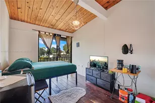 19412 NE 26th Ave, Miami, FL 33180 - Photo 17