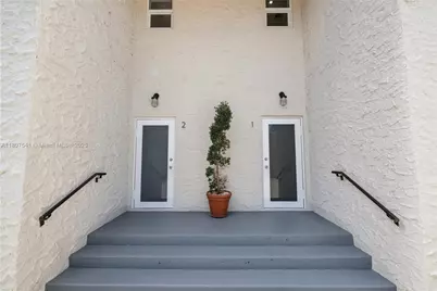 403 SW 12th Ave #4, Miami, FL 33130 - Photo 17
