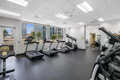 1200 Brickell Bay Dr #2824, Miami, FL 33131 - Photo 37