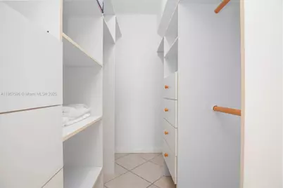 5555 Collins Ave #14U, Miami Beach, FL 33140 - Photo 31