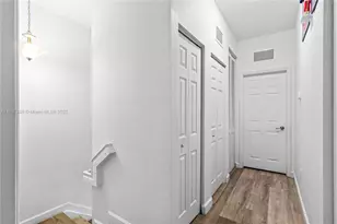 3508 W 88th Terrace, Hialeah, FL 33018 - Photo 17