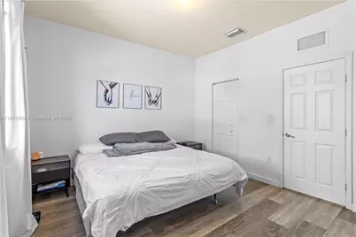 3508 W 88th Ter, Hialeah, FL 33018 - Photo 13