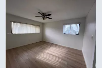 9873 N Belfort Cir #215, Tamarac, FL 33321 - Photo 11