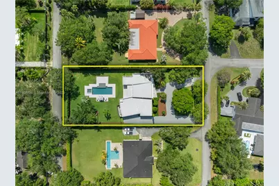 9450 SW 98th St, Miami, FL 33176 - Photo 1