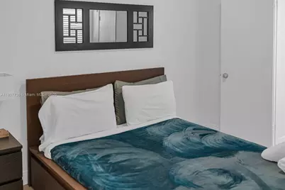 1044 SW 13th Ct #1, Miami, FL 33135 - Photo 17