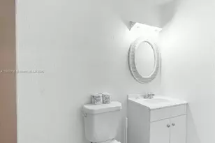 1044 SW 13th Ct, Miami, FL 33135 - Photo 5