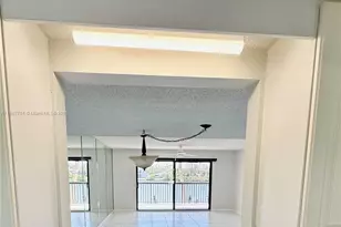 3111 Pass a Grille Way, Saint Petersburg, FL 33706 - Photo 3