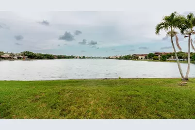 447 NE 195th St #217, Miami, FL 33179 - Photo 7