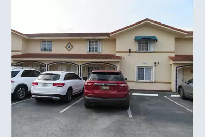 10017 W Okeechobee Rd #202, Hialeah Gardens, FL 33016 - Photo 3