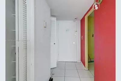 7135 Collins Ave #934, Miami Beach, FL 33141 - Photo 7