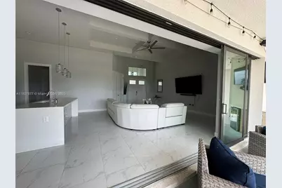 113 NW 38th Pl, Cape Coral, FL 33993 - Photo 15