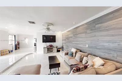 3920 NW 36th Ave, Lauderdale Lakes, FL 33309 - Photo 7