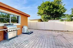 3920 NW 36th Ave, Lauderdale Lakes, FL 33309 - Photo 27