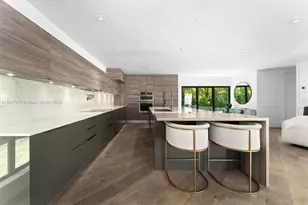 4250 Bay Point Rd, Miami, FL 33137 - Photo 11