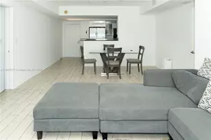 325 S Biscayne Blvd, Miami, FL 33131 - Photo 25