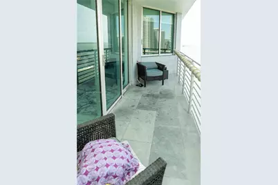 325 S Biscayne Blvd #1521, Miami, FL 33131 - Photo 45