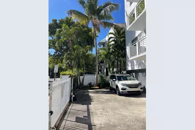 716 Michigan Ave #202, Miami Beach, FL 33139 - Photo 3