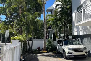 716 Michigan Ave, Miami Beach, FL 33139 - Photo 3