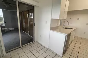 2881 N Oakland Forest Dr, Oakland Park, FL 33309 - Photo 15
