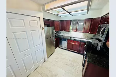 14360 Strathmore Ln #102, Delray Beach, FL 33446 - Photo 5