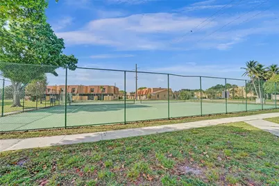 1551 NW 92nd Ave #185, Pembroke Pines, FL 33024 - Photo 75