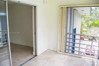 3090 Holiday Springs Blvd #305, Margate, FL 33063 - Photo 5