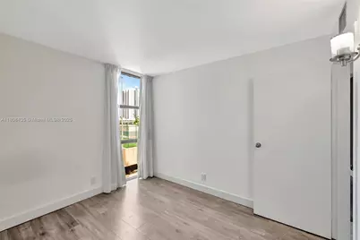 16919 N Bay Rd #521, Sunny Isles Beach, FL 33160 - Photo 21